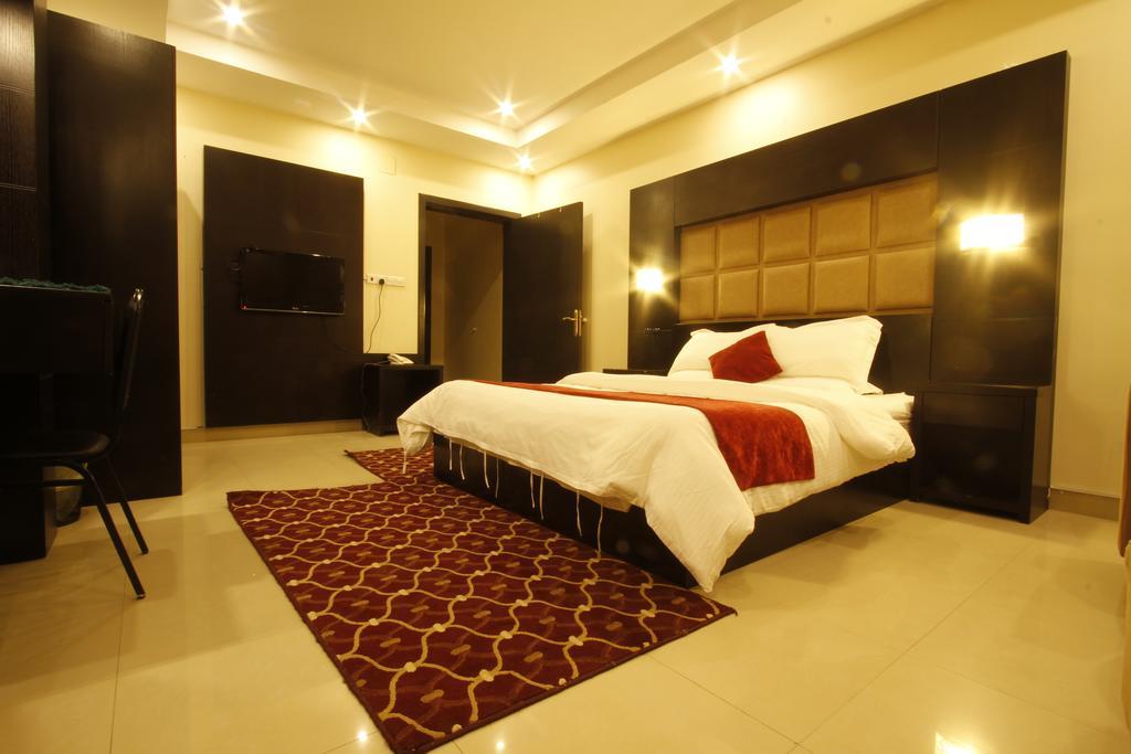 Manazel Al Hamra Apartment 2 布赖代 外观 照片
