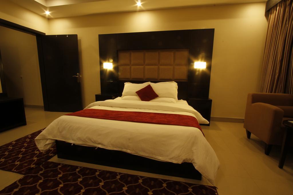 Manazel Al Hamra Apartment 2 布赖代 客房 照片